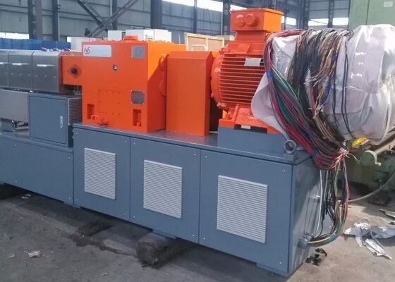 Goede prijs 62.5mm Plastic Twin Screw Extruder 300 tot 500 kg per uur ISO9001 gecertificeerd online
