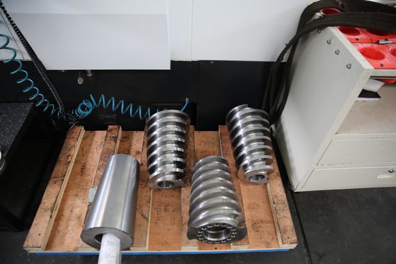 Good price Geautomatiseerd van de de Schroefextruder van JSW Tweeling van de Machinedelen Verwerkt pvc van de Schroefelementen online